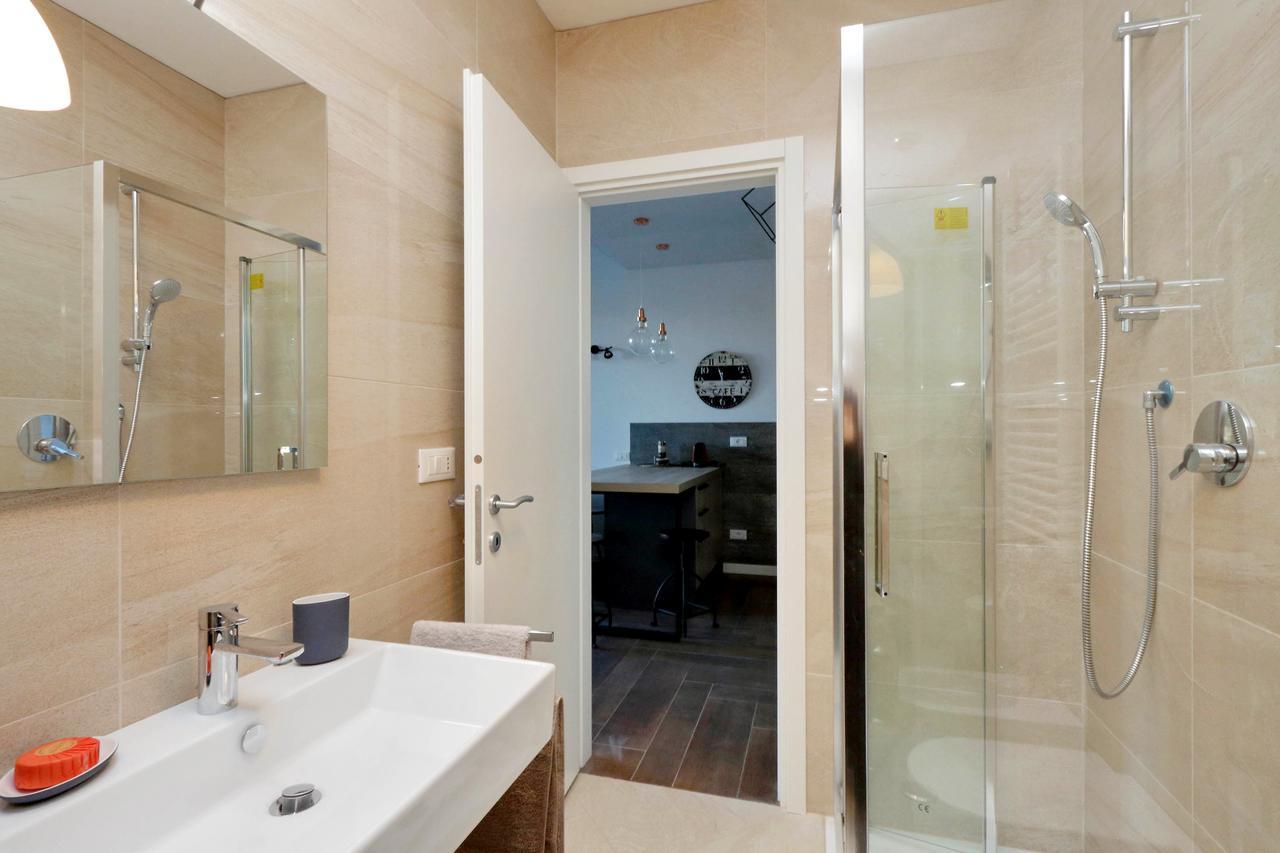 Ych-Delizioso Monolocale Con Terrazzo Apartment Rome Bagian luar foto